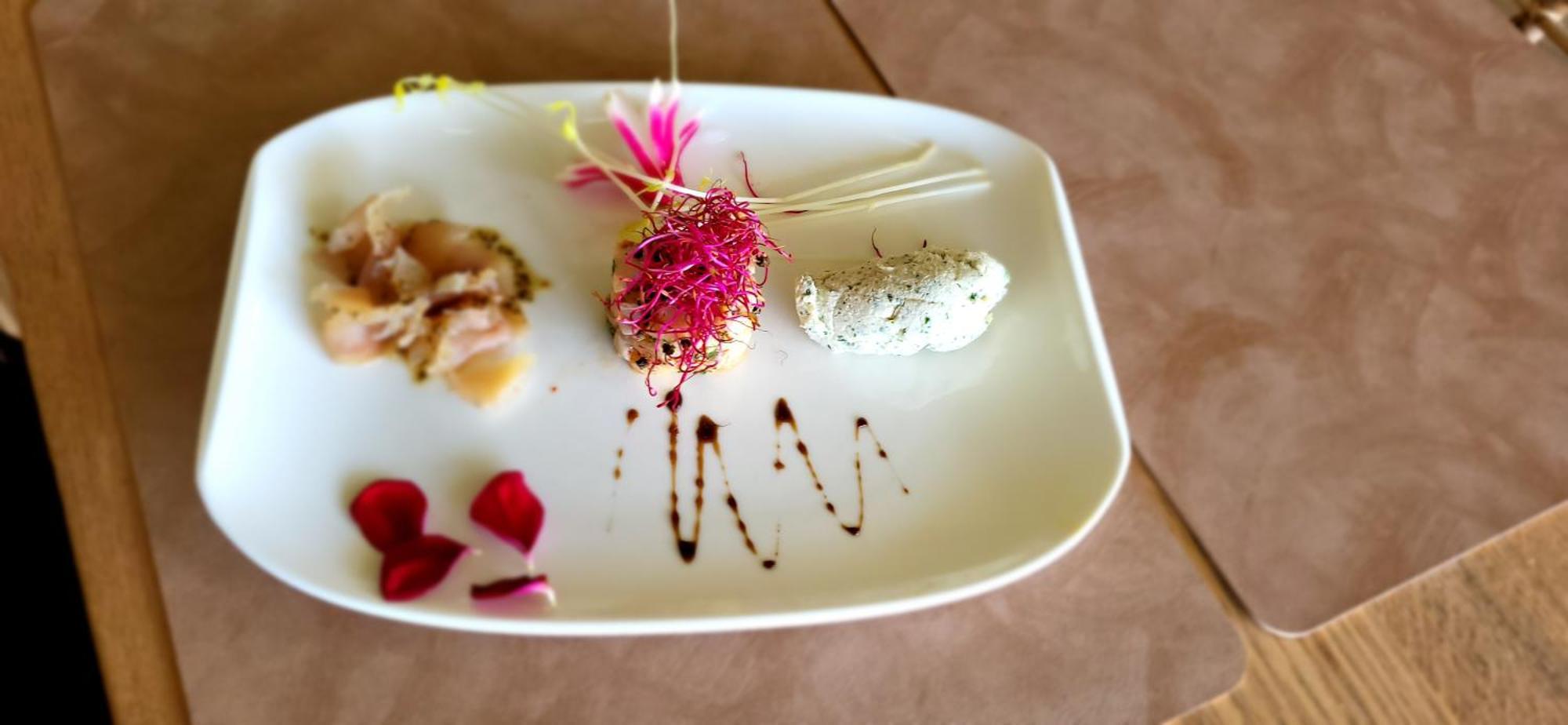 Logis Hotel Restaurant & Spa Les Remparts Салер Экстерьер фото