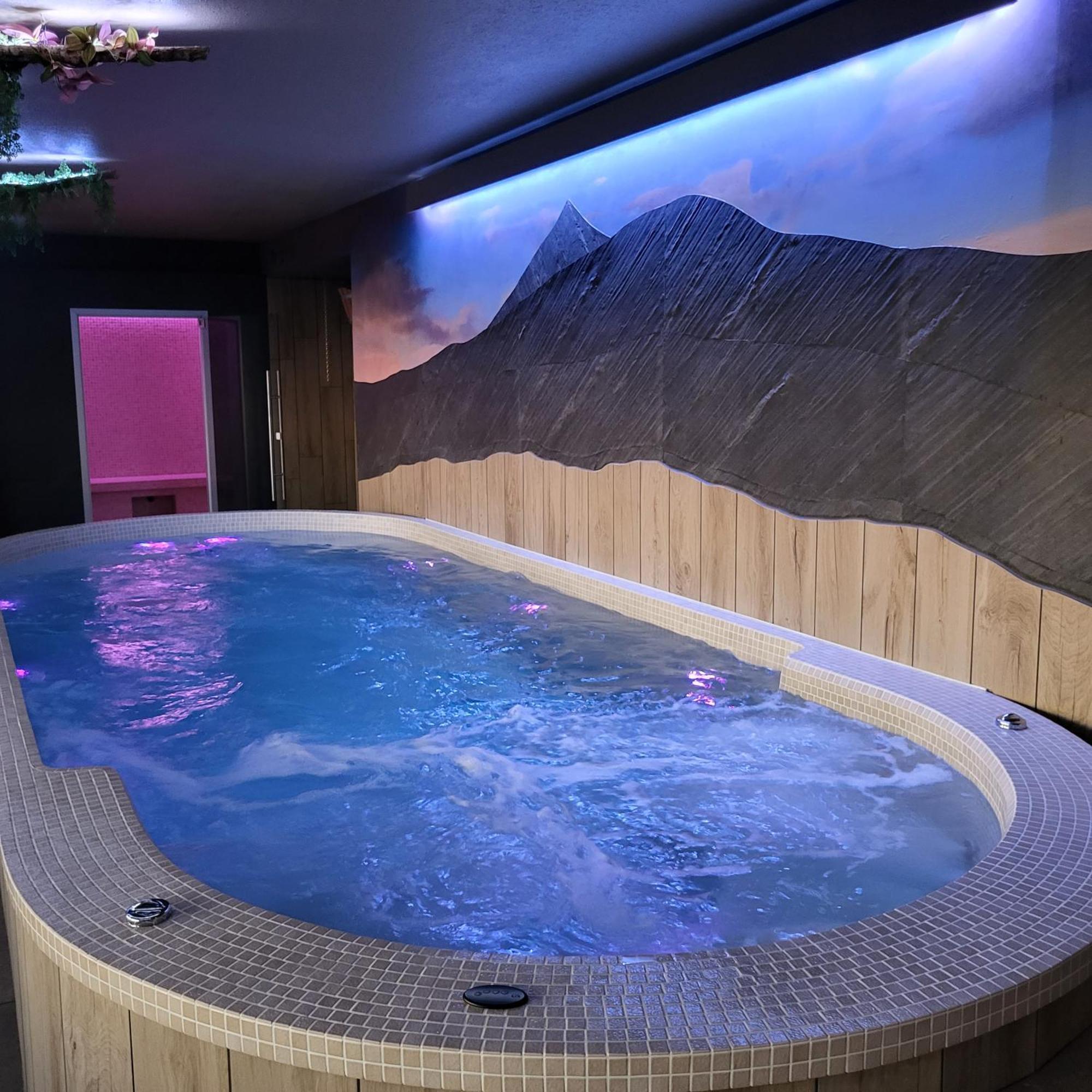 Logis Hotel Restaurant & Spa Les Remparts Салер Экстерьер фото