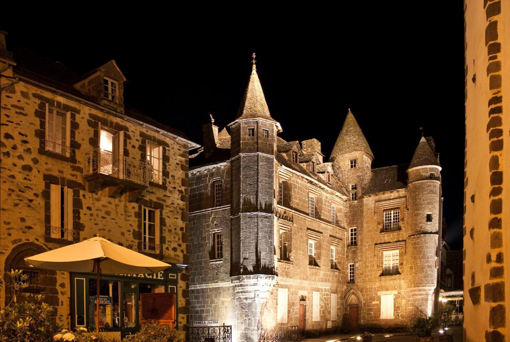 Logis Hotel Restaurant & Spa Les Remparts Салер Экстерьер фото