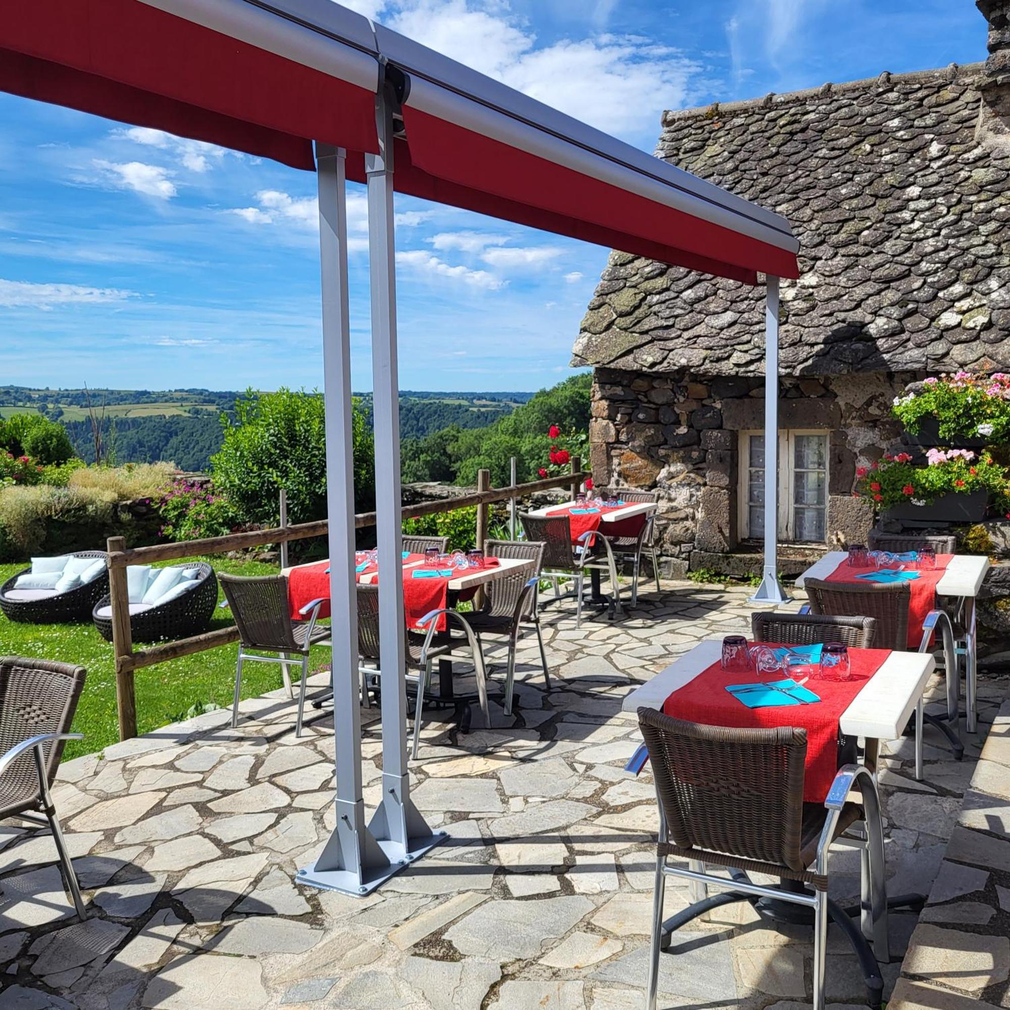 Logis Hotel Restaurant & Spa Les Remparts Салер Экстерьер фото